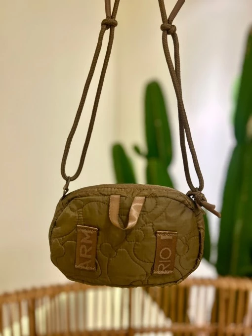 Bolsa Farm Chuchu Puffer Marrom
