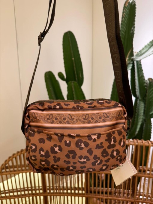 Bolsa Farm Ziriguidum Onça Bandana