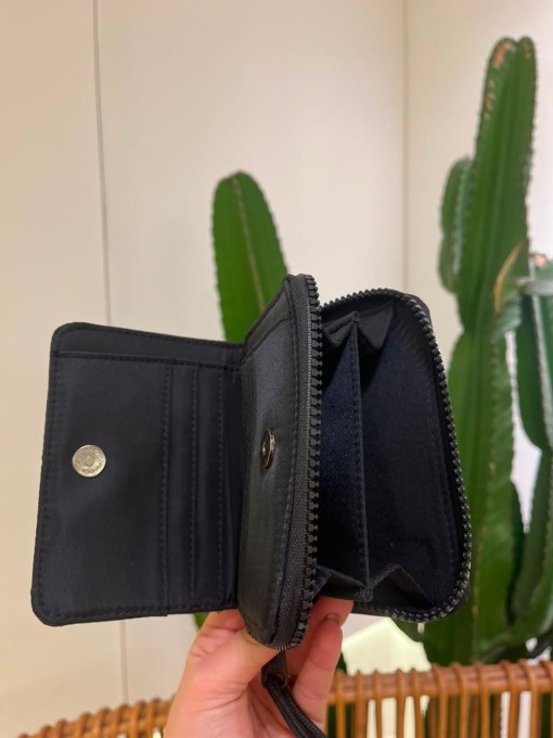 Carteira Farm Ziriguidum Puffer Preto