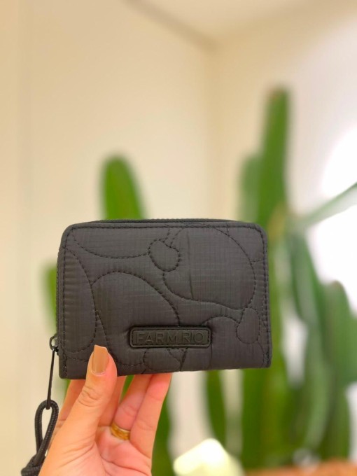 Carteira Farm Ziriguidum Puffer Preto