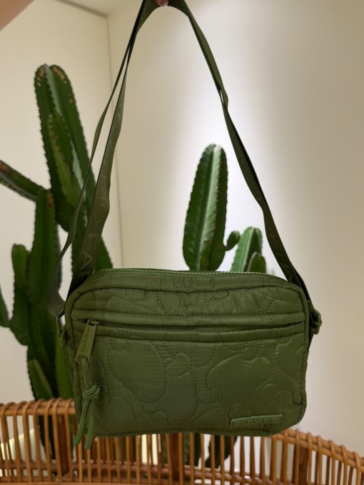 Bolsa Farm Ziriguidum Puffer Verde